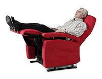 Herrlich entspannen in der Herz-Waage-Position im Fitform Sessel (Modell 560)