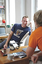 Der B&uuml;rostuhl HAG H05, Modell 5500 in Aktion