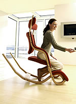 Die vordere Sitzposition des Gravity (Varier Gravity, vormals Stokke Gravity).