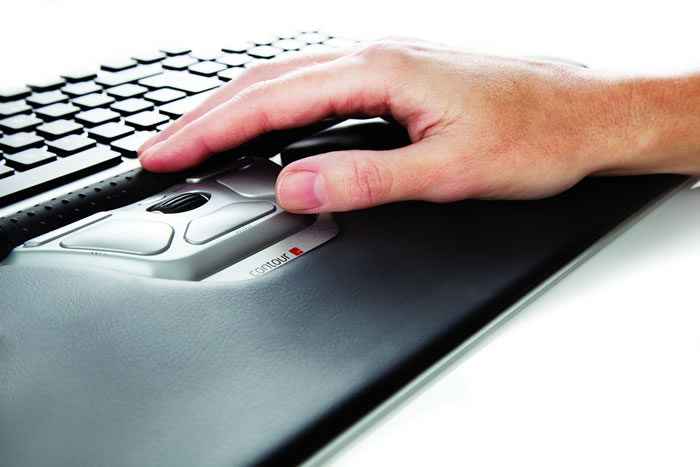 RollerMouse Red Plus: Bedienung der Rollstange mit den Fingerspitzen