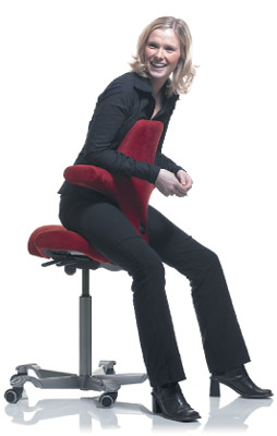 HÅG Capisco Sattelstuhl: vielfältige Sitzpositionen sind möglich