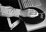 Ergorest Unterarmstütze mit Mauspad Ergorest Unterarmstütze für die Computerarbeit. Die Abbildung zeigt die Ausführung mit Maustisch.