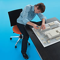 Der Aktivstuhl Moizi 33 mit 3D-Beweglichkeit
