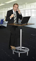 Stehpult Drive von Officeplus: Mehr Dynamik Mehr Bewegung und Dynamik im Arbeitsalltag mit einem Stehpult Drive von Officeplus